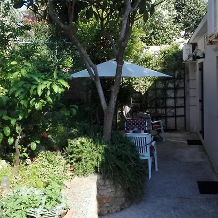 Daire Apartments Veli Losinj *