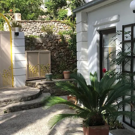 Apartments Veli Losinj Daire *