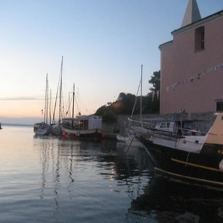Apartments Veli Losinj *