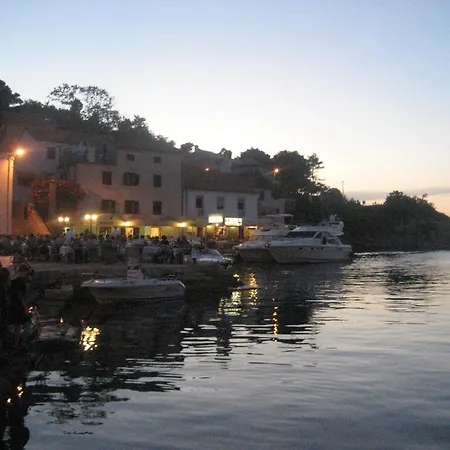 Lägenhet Apartments Veli Losinj
