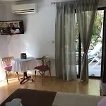 Apartments Veli Losinj Daire